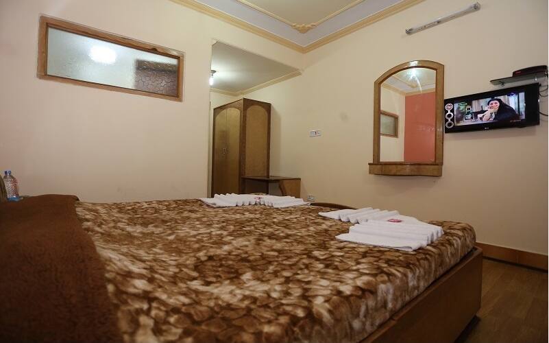 Hotel Snow Palace, Srinagar 5
